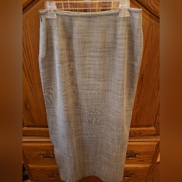 Barry Bricken Linen Maxi Skirt! - Picture 2 of 12